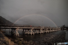 渡月橋と虹