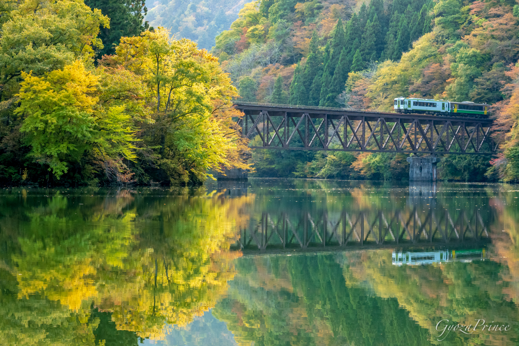 只見線沿線の紅葉色付き