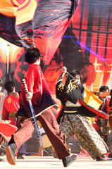 交錯する視線