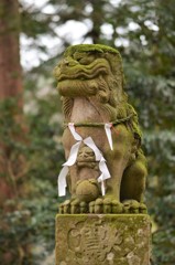 神社にて