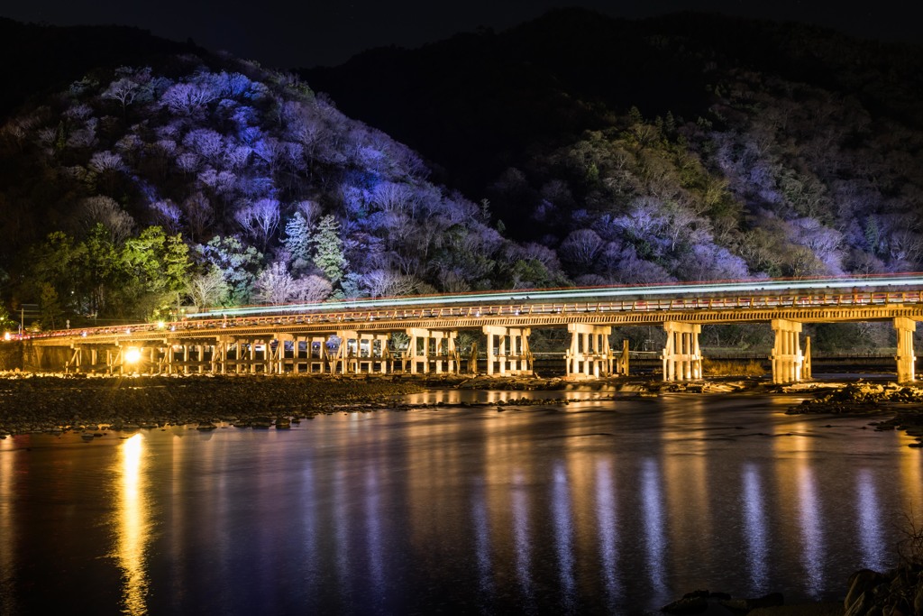 橋の光跡