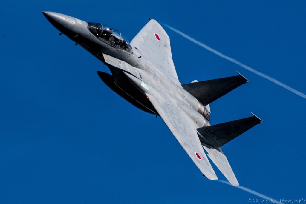 F-15 旋回中
