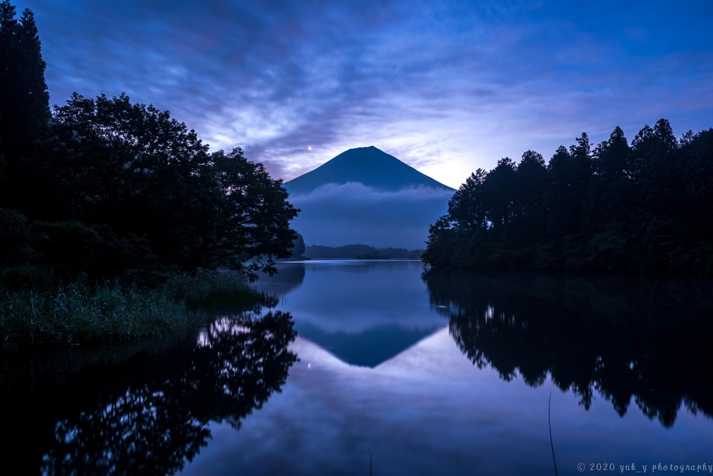 夜明けの空 By Yuk Y Id 写真共有サイト Photohito