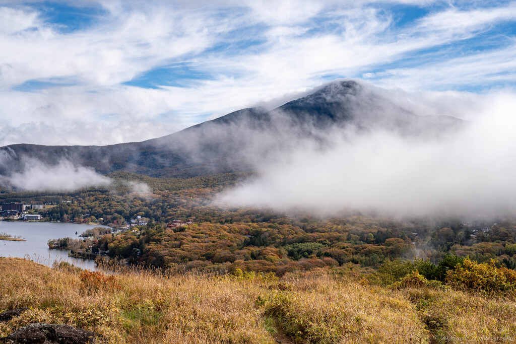 白樺湖と蓼科山
