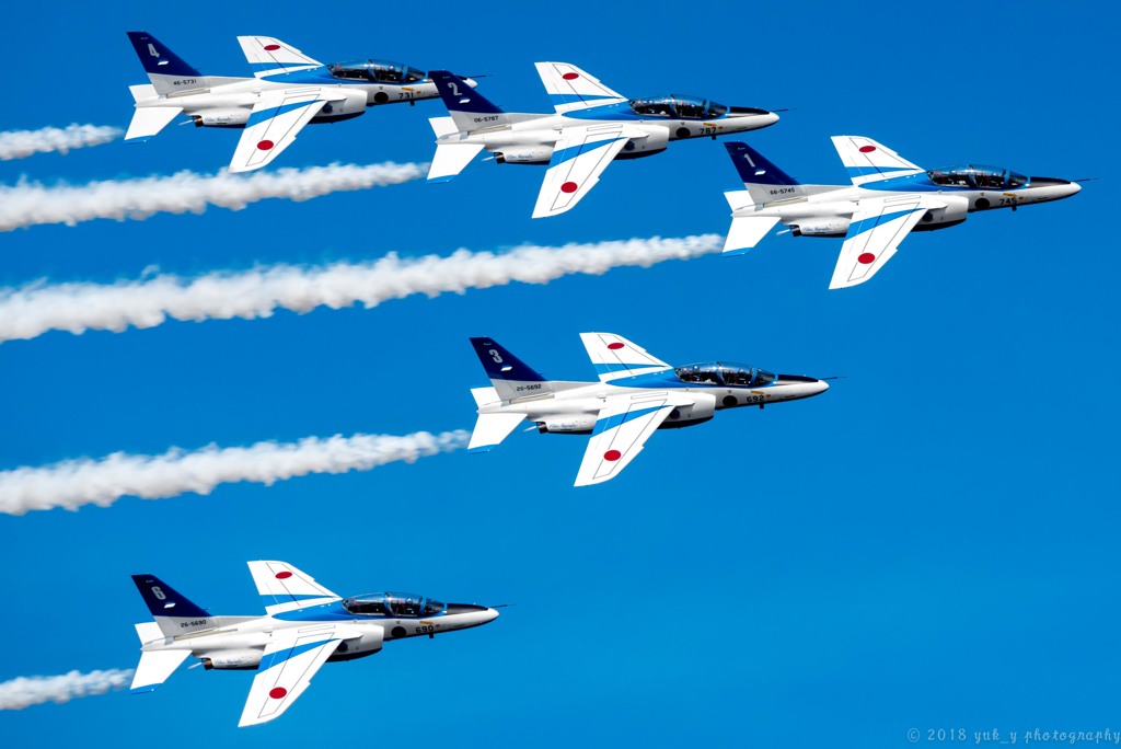 ブルーインパルス T-4