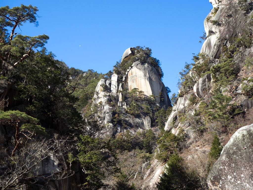 奇岩の峡谷