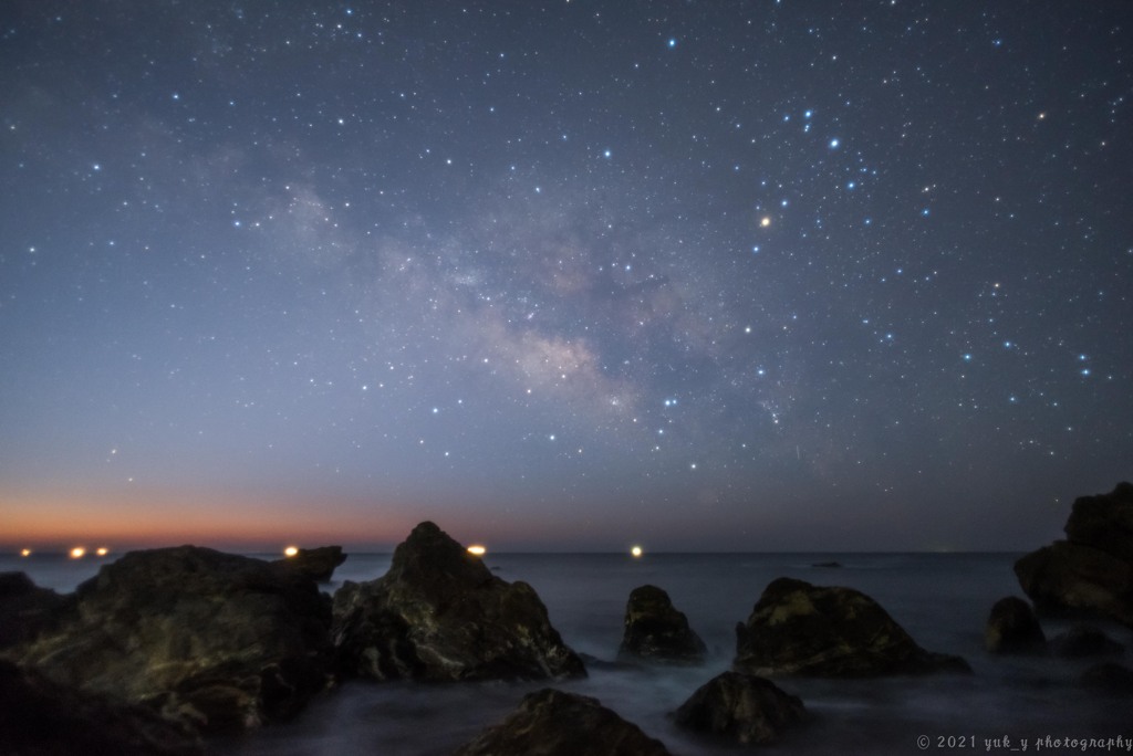 夜明けの星空