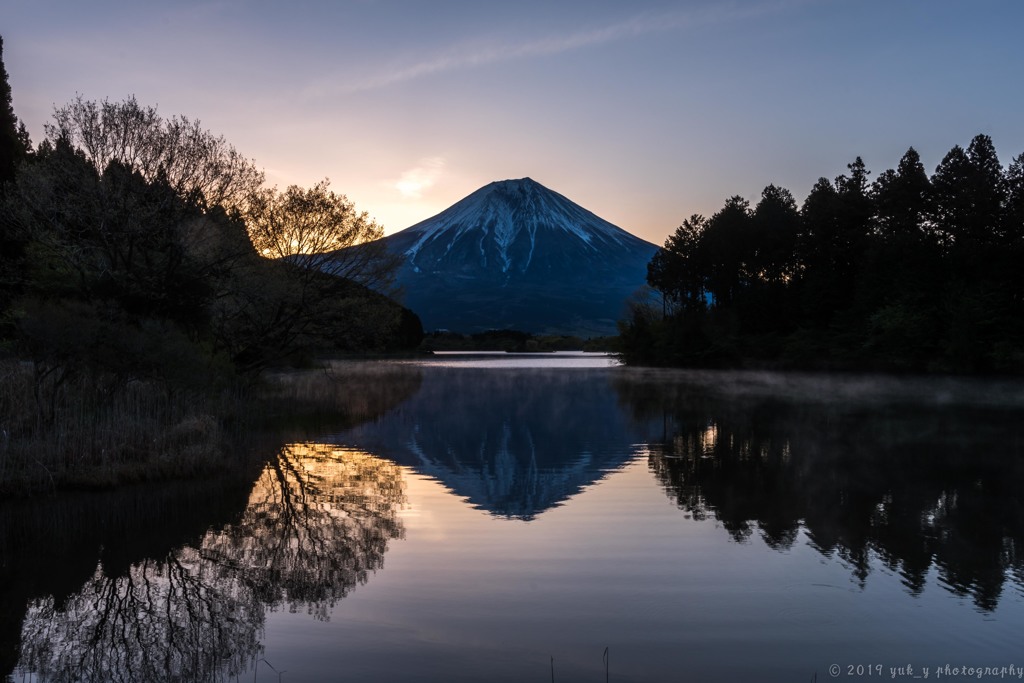 田貫湖の夜明け