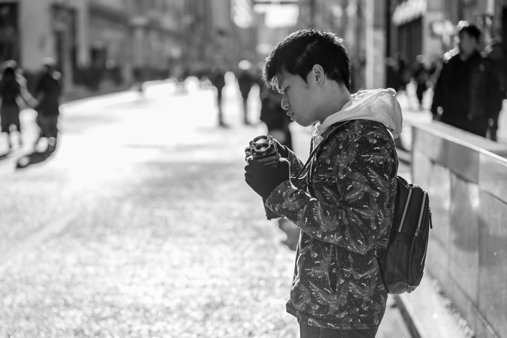 Twin-lens reflex