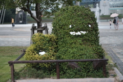 退廃した森