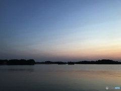 渚に埋めた涙には