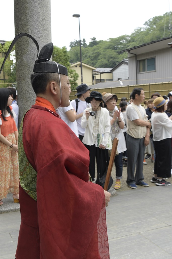 神につかずける人