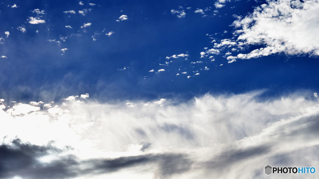 秋へ向かう雲