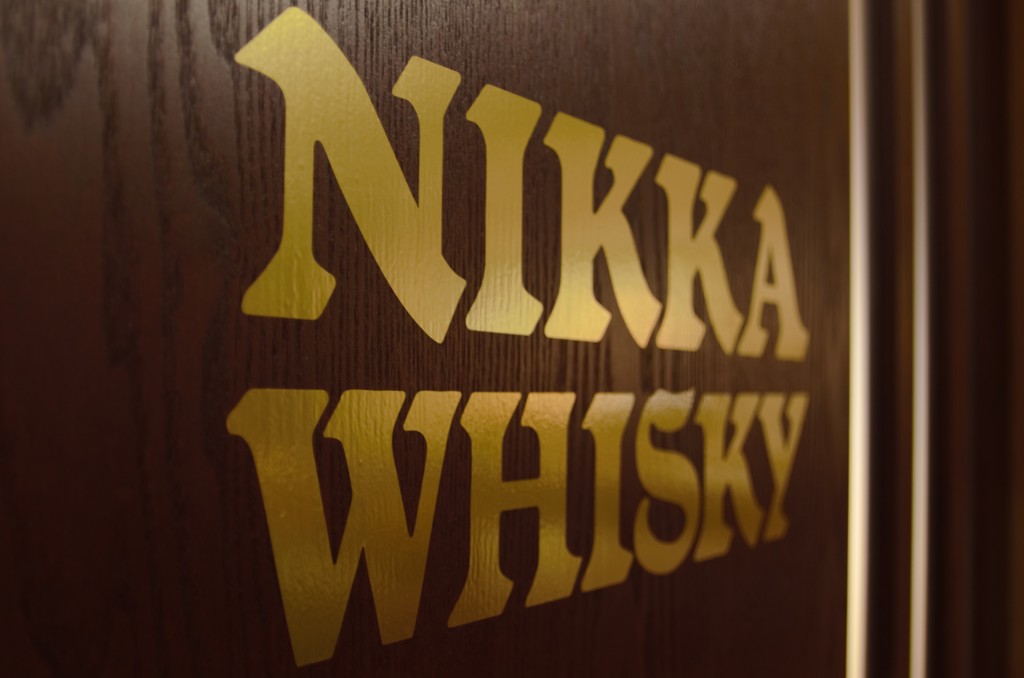 水に投げた小石の跡