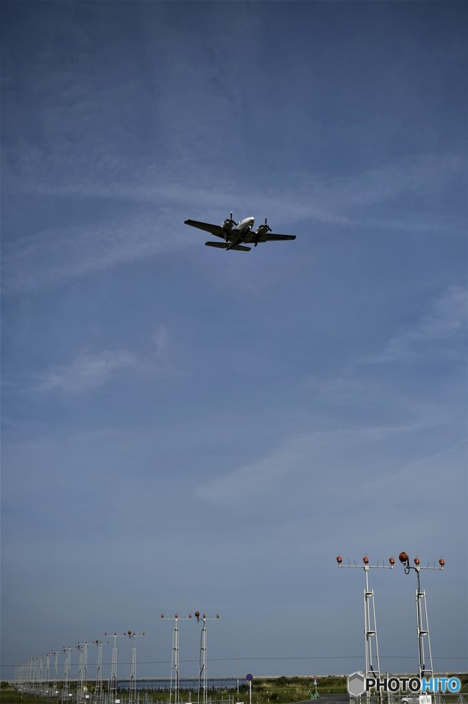 Why do the airplanes fly?