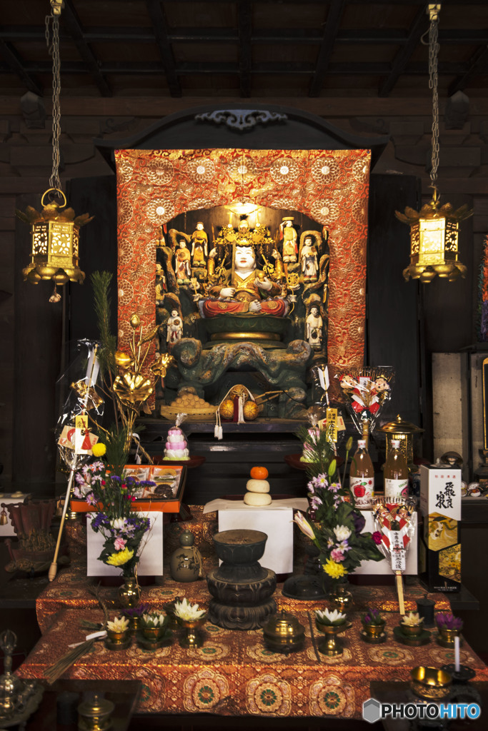 弁舌・音楽・財福・知恵等を司る女神