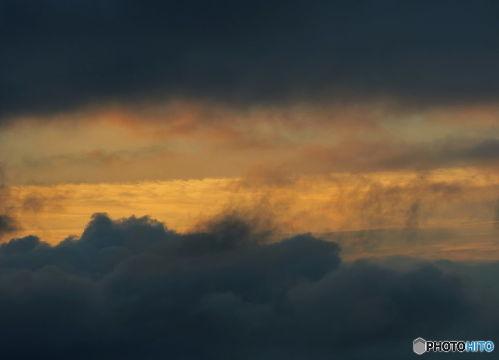 雲が流れて行く