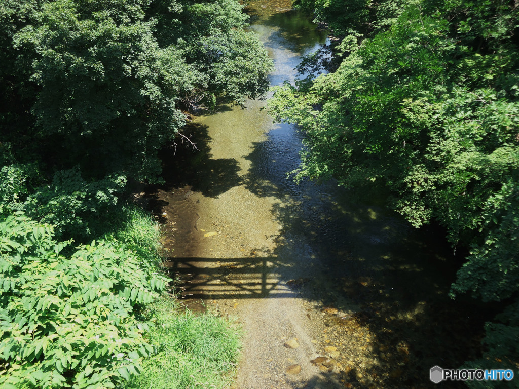 影の架け橋