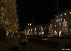 面影が揺れる孤独な夜