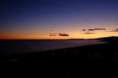 夕暮れの海岸