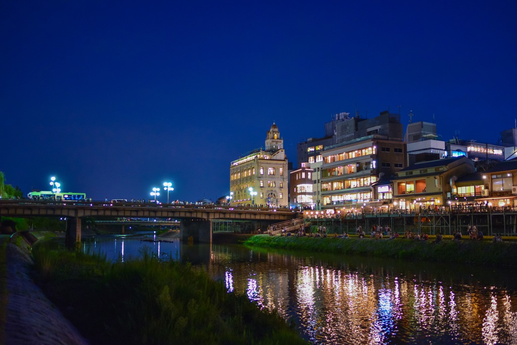四条で　いかが…