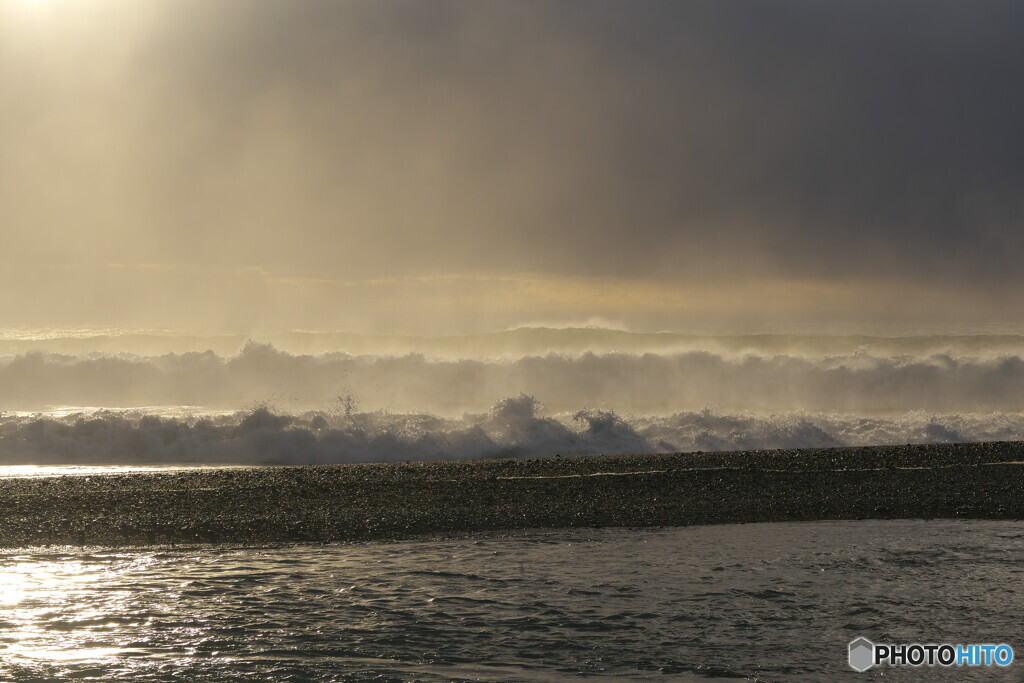SPARKLING SEA