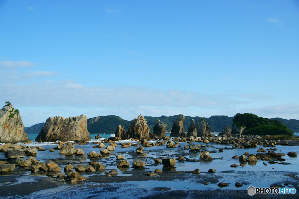橋杭岩