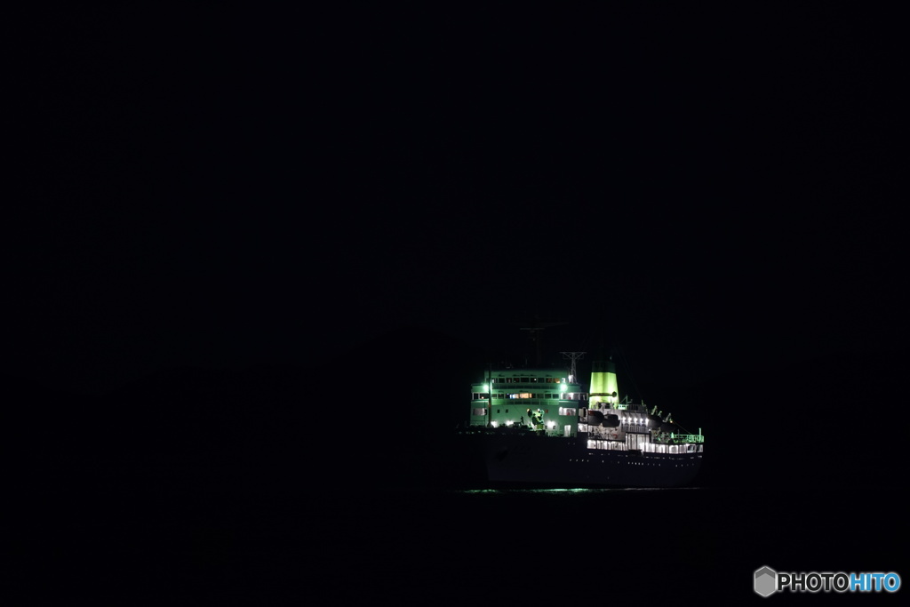闇夜の光