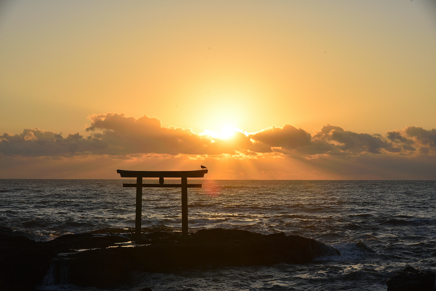 鳥居に鳥居