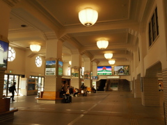 ゆるポタ㉘　お洒落な駅舎