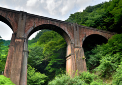 曇天のめがね橋