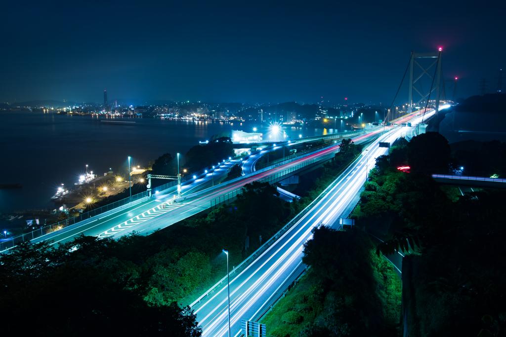 夜の架け橋