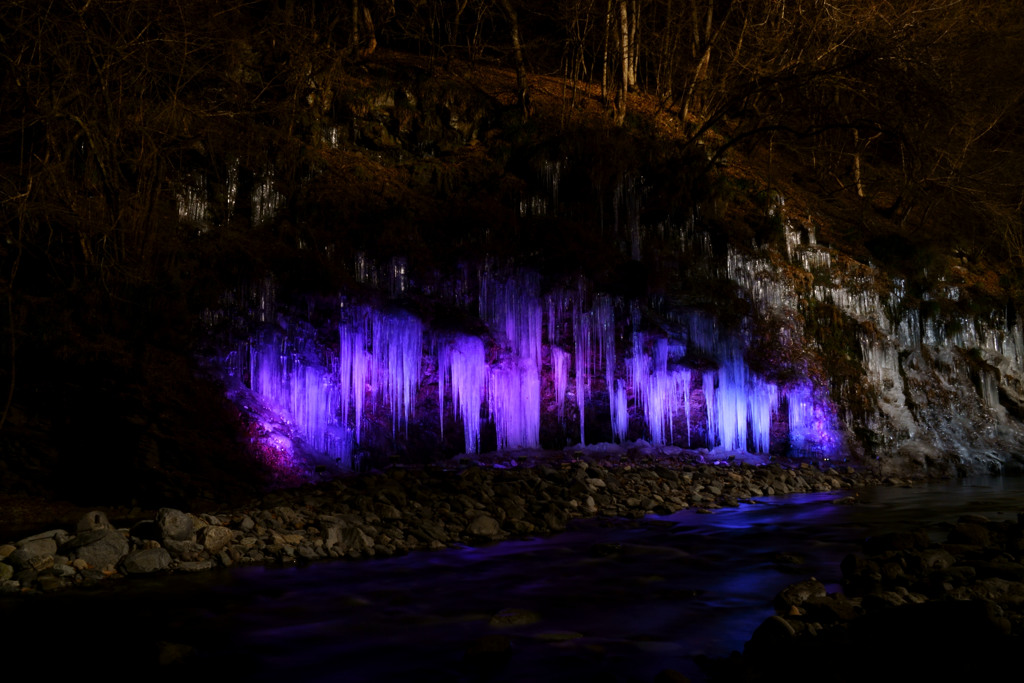 三十槌の氷柱
