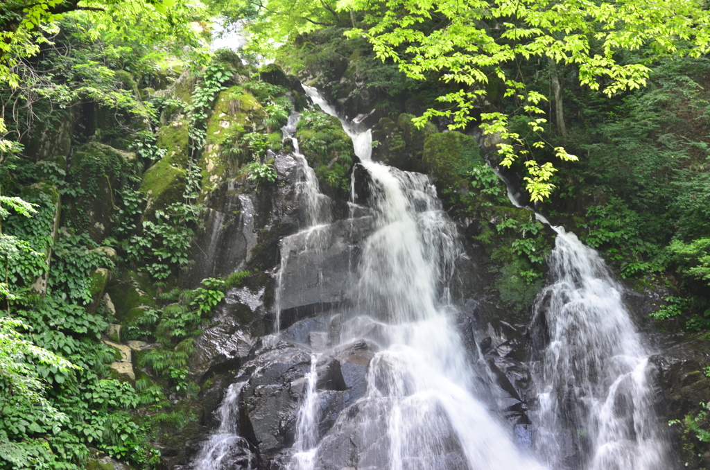兵庫県　神鍋渓谷一つ滝