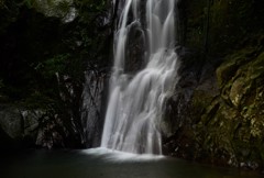 岡山県美作市　琴弾の滝（雄滝）