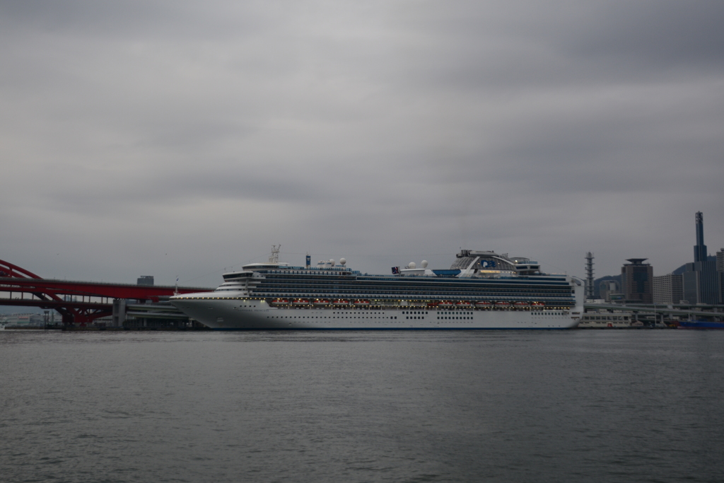 サファイア　プリンセス丸　神戸港
