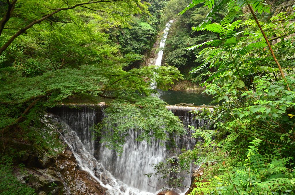 兵庫県　布引の滝（雌滝）