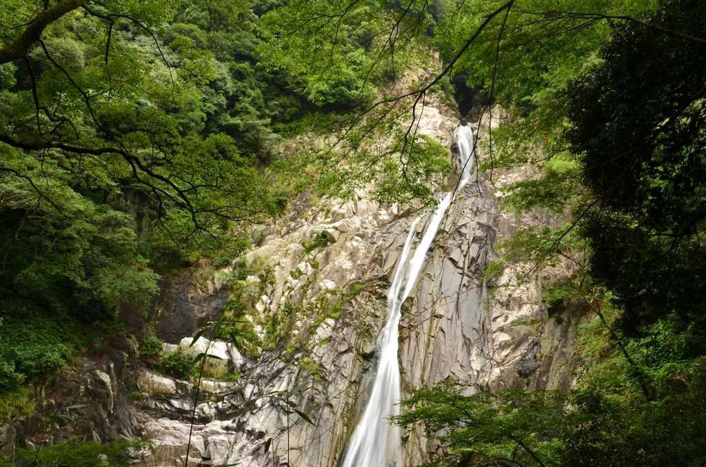 兵庫県　布引の滝（雄滝）