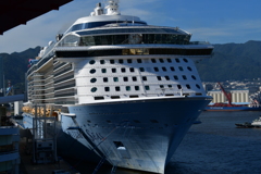 世界最大級客船　ＱＵＡＮＴＵＭ　ＯＦ　ＴＨＥ　ＳＥＡＳ