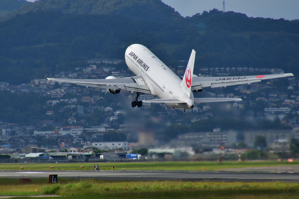 伊丹空港　離陸