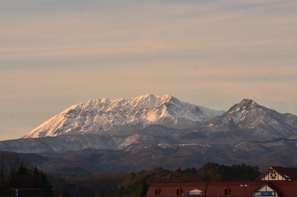 たそがれの伯耆大山