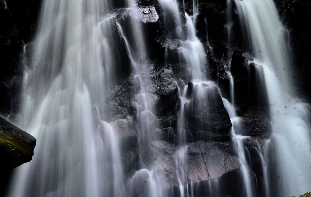 滋賀県信楽　鶏鳴の滝