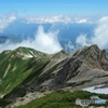 夏雲湧く五竜岳