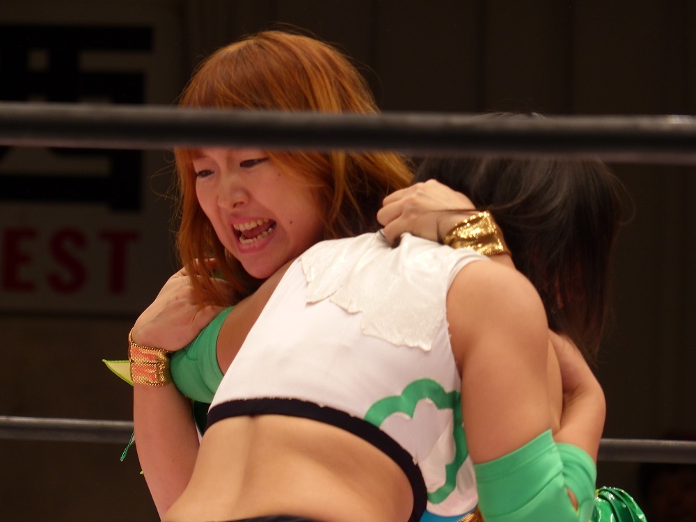 月刊フットボリスタ今月号の表紙は話題のあの男だ