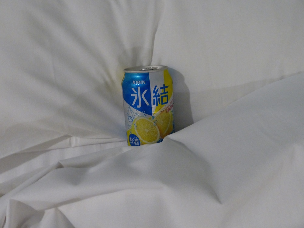 セミの全日本の6人タッグが受けて