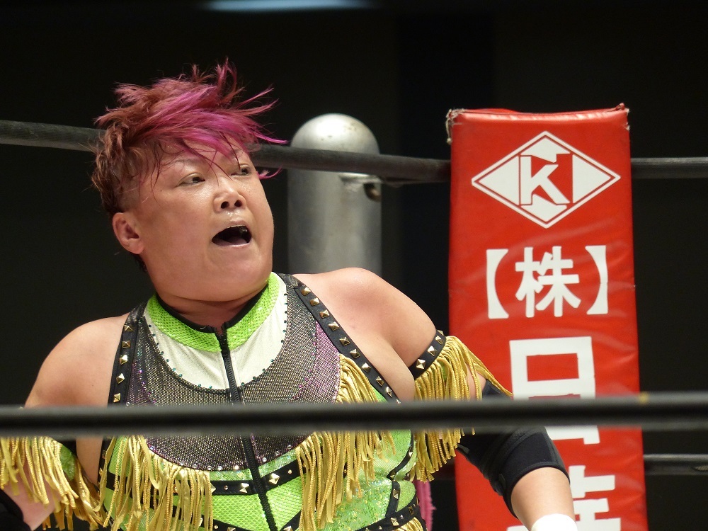 プロレス見に行くとき通ると