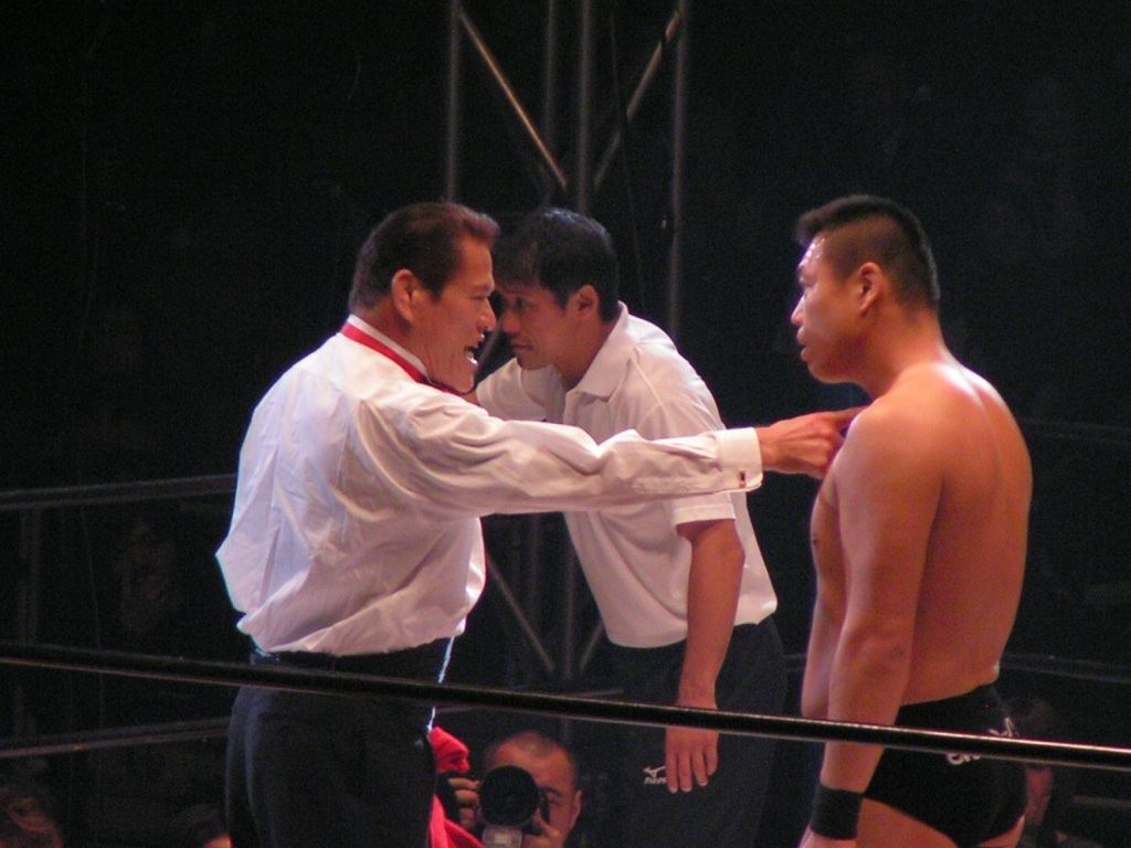 猪木ボンバイエ２００３が神戸だ