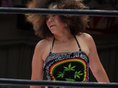 こっちは栄光まみれだよ