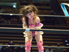 アイスリボンは約15人