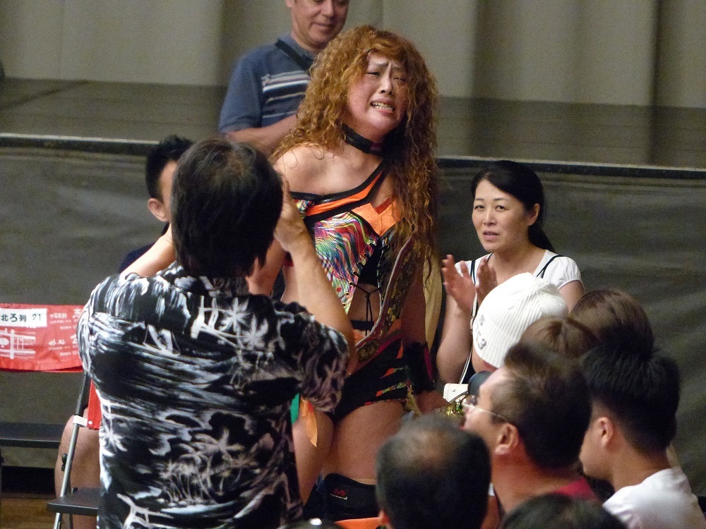 東側に応援団がいたっぽかった